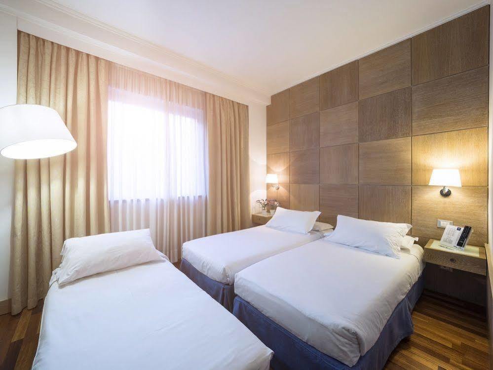 Hotel Firenze Каорле Экстерьер фото